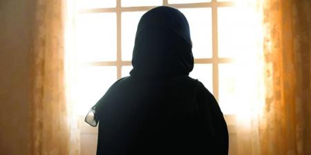 «أمٌّ» تواصل علاج أبنائها من الآثار النفسية لأب مدمن - تليجراف الخليج