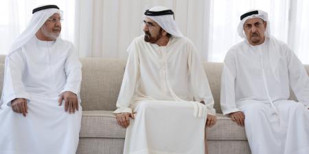محمد بن راشد يقدّم واجب العزاء في وفاة حسين بن عبدالرحمن خانصاحب - تليجراف الخليج