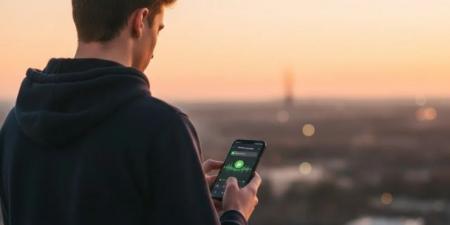 تكنولوجيا الحزن .. برازيلي يلجأ للذكاء الاصطناعي لسماع صوت والده الراحل - تليجراف الخليج