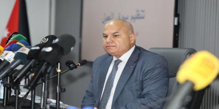 وزير العمل يشكل لجنتين لدراسة إجراءات العمالة المنزلية وغير الأردنية - تليجراف الخليج