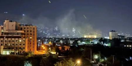 انفجارات عنيفة في دمشق وأنباء عن قصف إسرائيلي - تليجراف الخليج