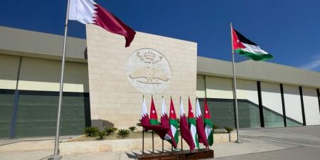 الملك يستقبل أمير قطر في مطار ماركا - تليجراف الخليج