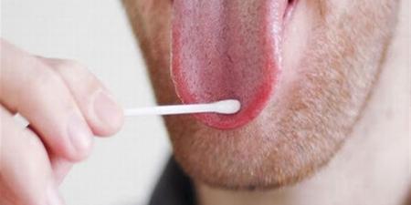 لسانك يكشف صحة قلبك.. كيف تكون مؤشراً مبكراً لمشاكل القلب - تليجراف الخليج