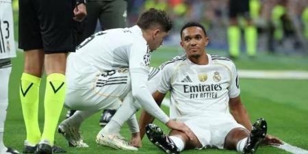 بعد 4 دقائق.. أرنولد يُغادر مباراة ريال مدريد ومارسيليا مصاباً - تليجراف الخليج