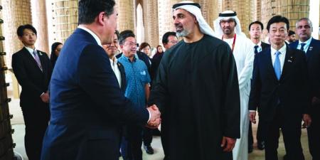ولي عهد أبوظبي يلتقي برلمانيين يابانيين وممثّلي «الصداقة الإماراتية - اليابانية» - تليجراف الخليج