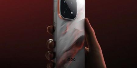 هاتف iQOO 15 يأتي بشاشة QHD من سامسونج قياس 6.85 بوصة مع دعم الشحن اللاسلكي - تليجراف الخليج