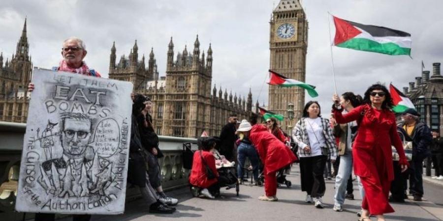 استطلاع: نصف البريطانيين يعتقدون أن "إسرائيل" تعامل الفلسطينيين كمعاملة ألمانيا النازية لليهود - تليجراف الخليج