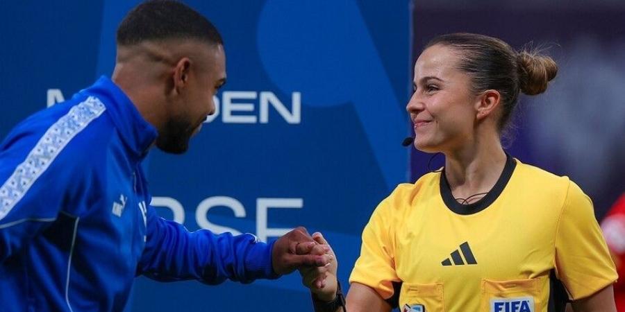 بعد مباراة بالدوري السعودي.. حكمة أجنبية تشعل منصات التواصل والوسط الرياضي - تليجراف الخليج
