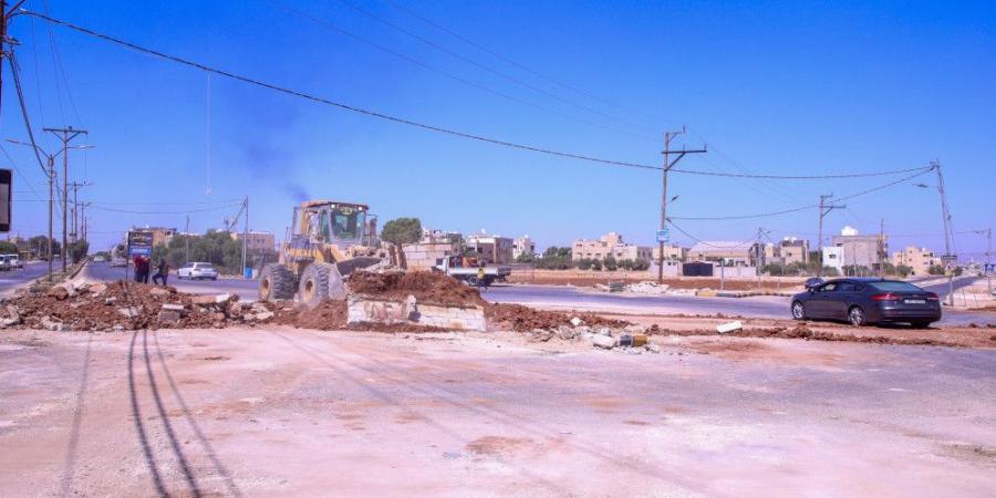 بلدية إربد تزيل ميدان حوارة وتعلن عن إنشاء ميدان جديد في شارع البتراء - تليجراف الخليج